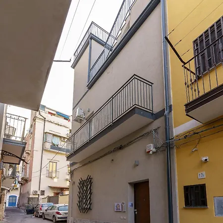 Al Palazzetto - I Pupi
